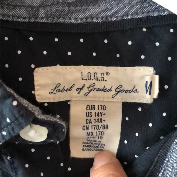 Young men’s button up - Picture 2 of 3